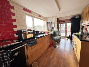 Kitchen 2- click for photo gallery